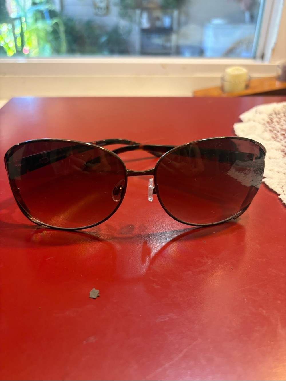 Oscar de la Renta Brown Gradient Aviator Sunglasses